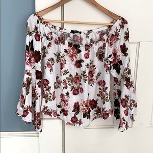 Trumpet sleeved flower blouse